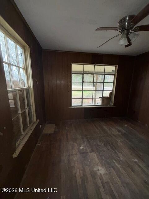 2161 W Mcdowell Road Property Photo 9