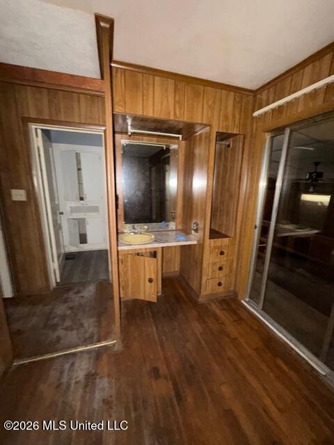 2161 W Mcdowell Road Property Photo 15