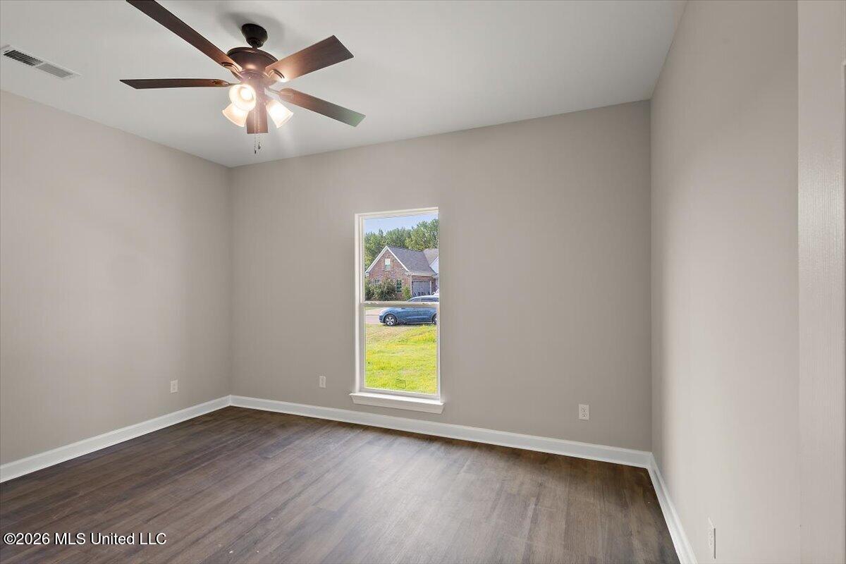 111 Carolina Circle Property Photo 23