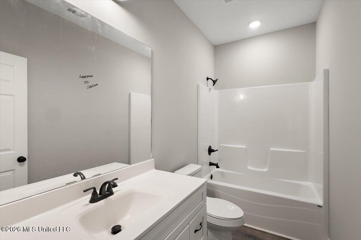111 Carolina Circle Property Photo 24