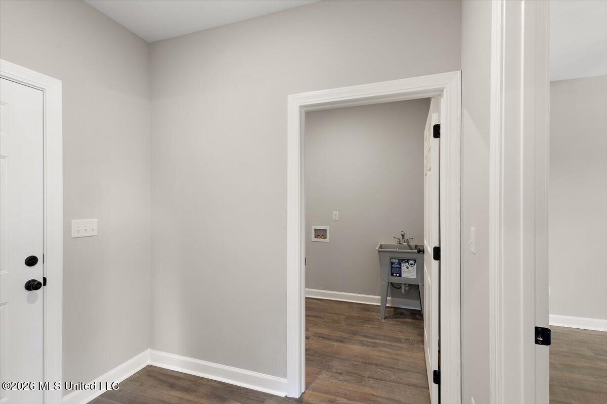 111 Carolina Circle Property Photo 26