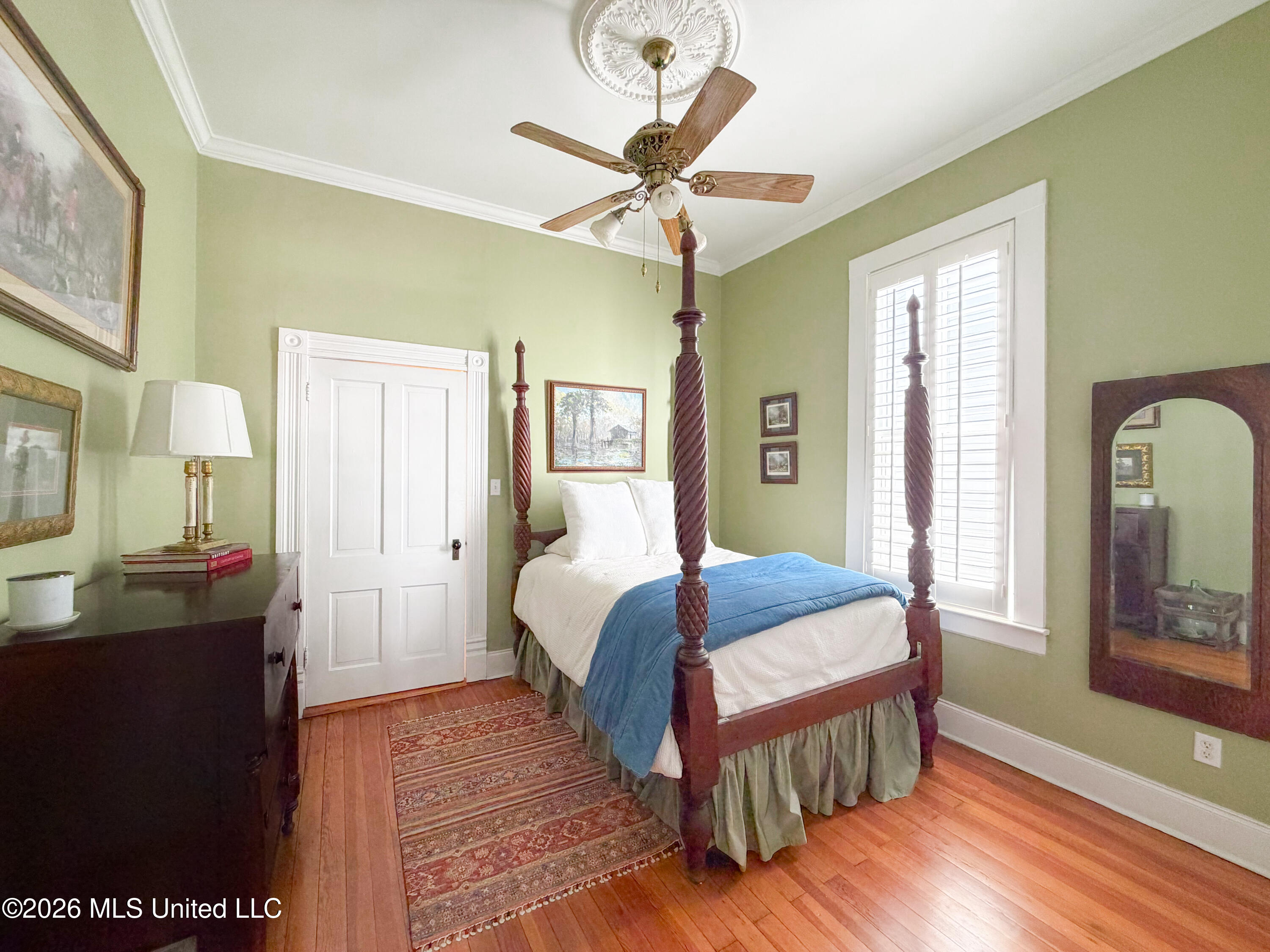610 State Street Property Photo 10