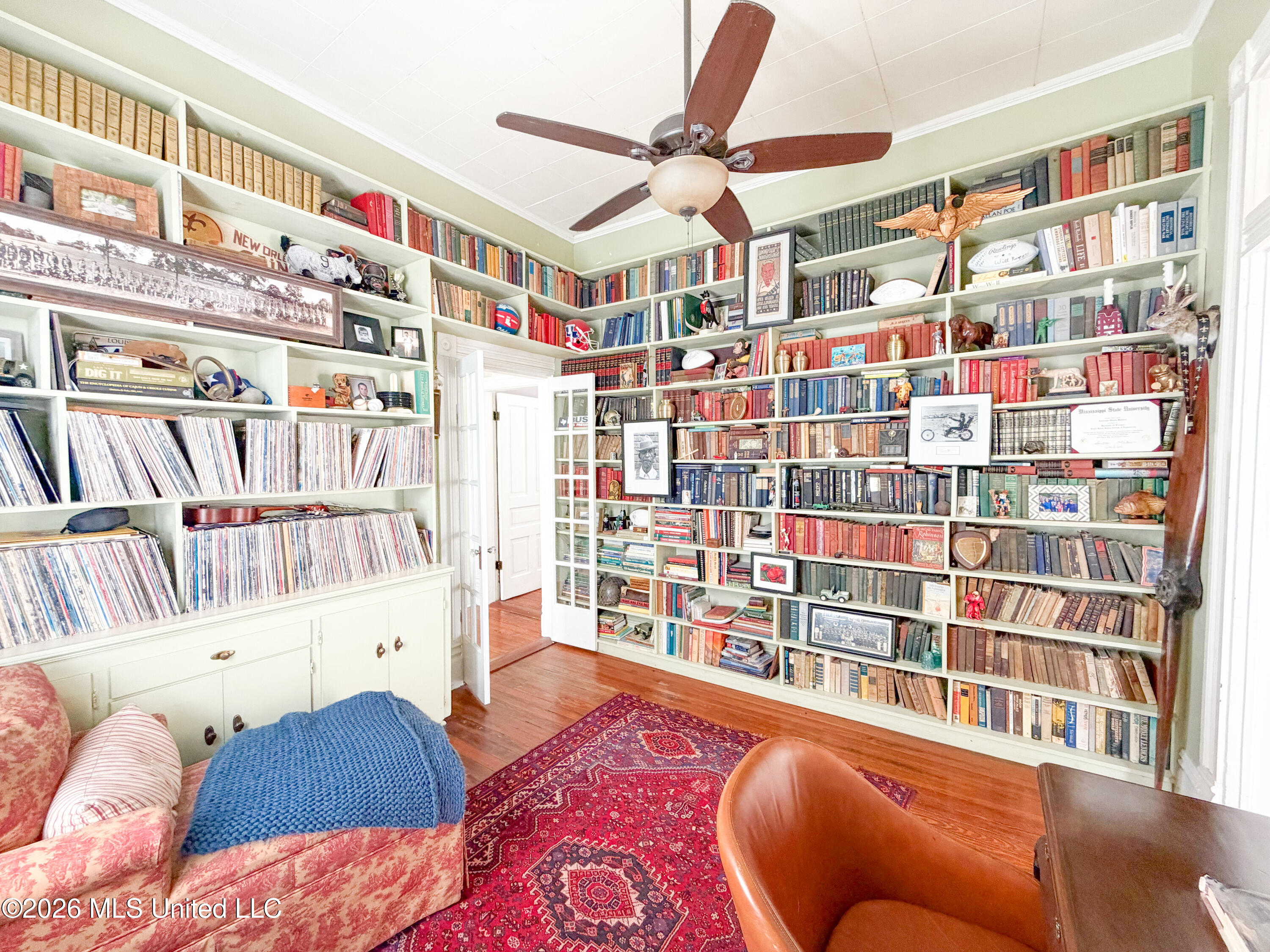 610 State Street Property Photo 22