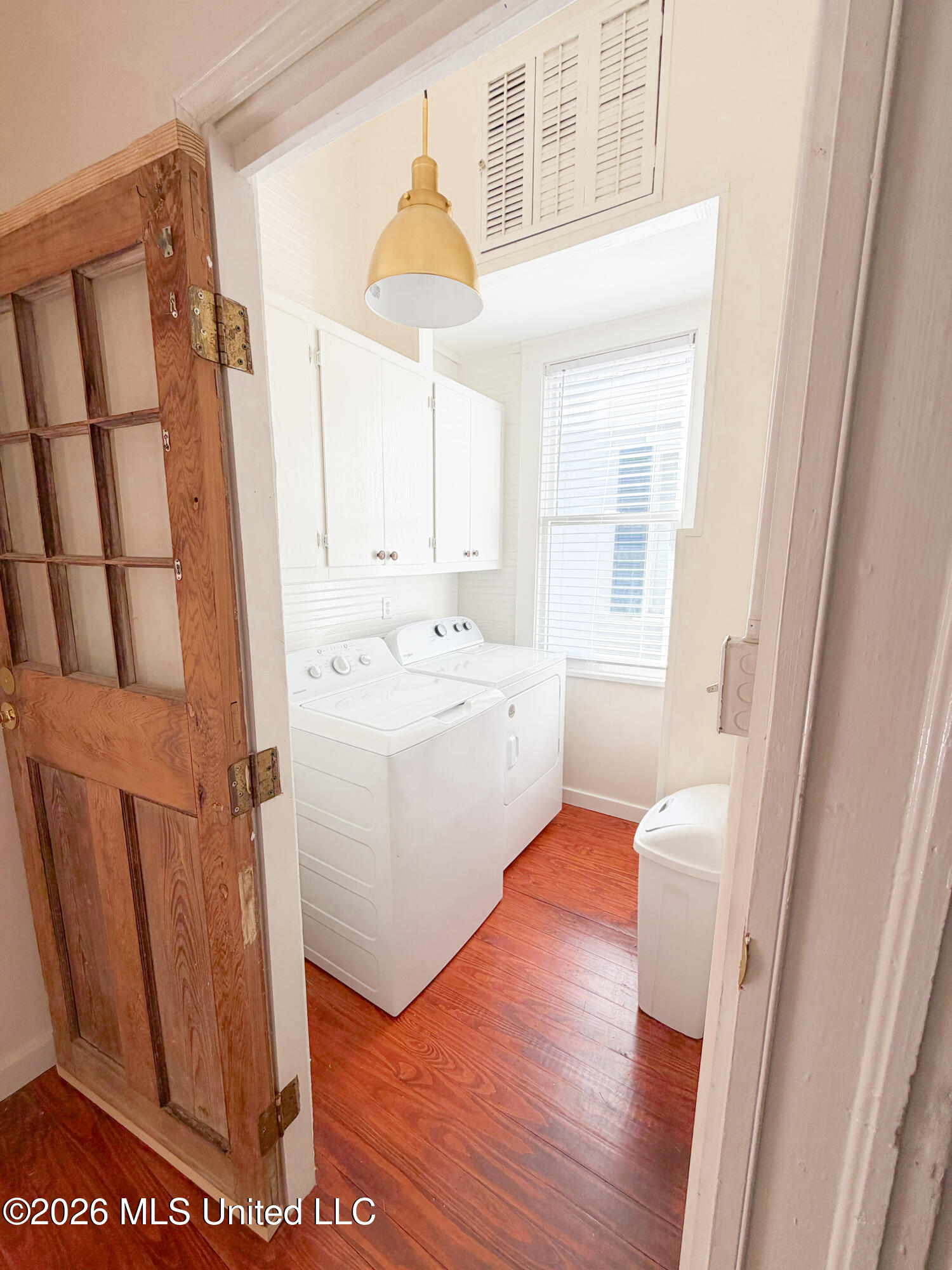 610 State Street Property Photo 23