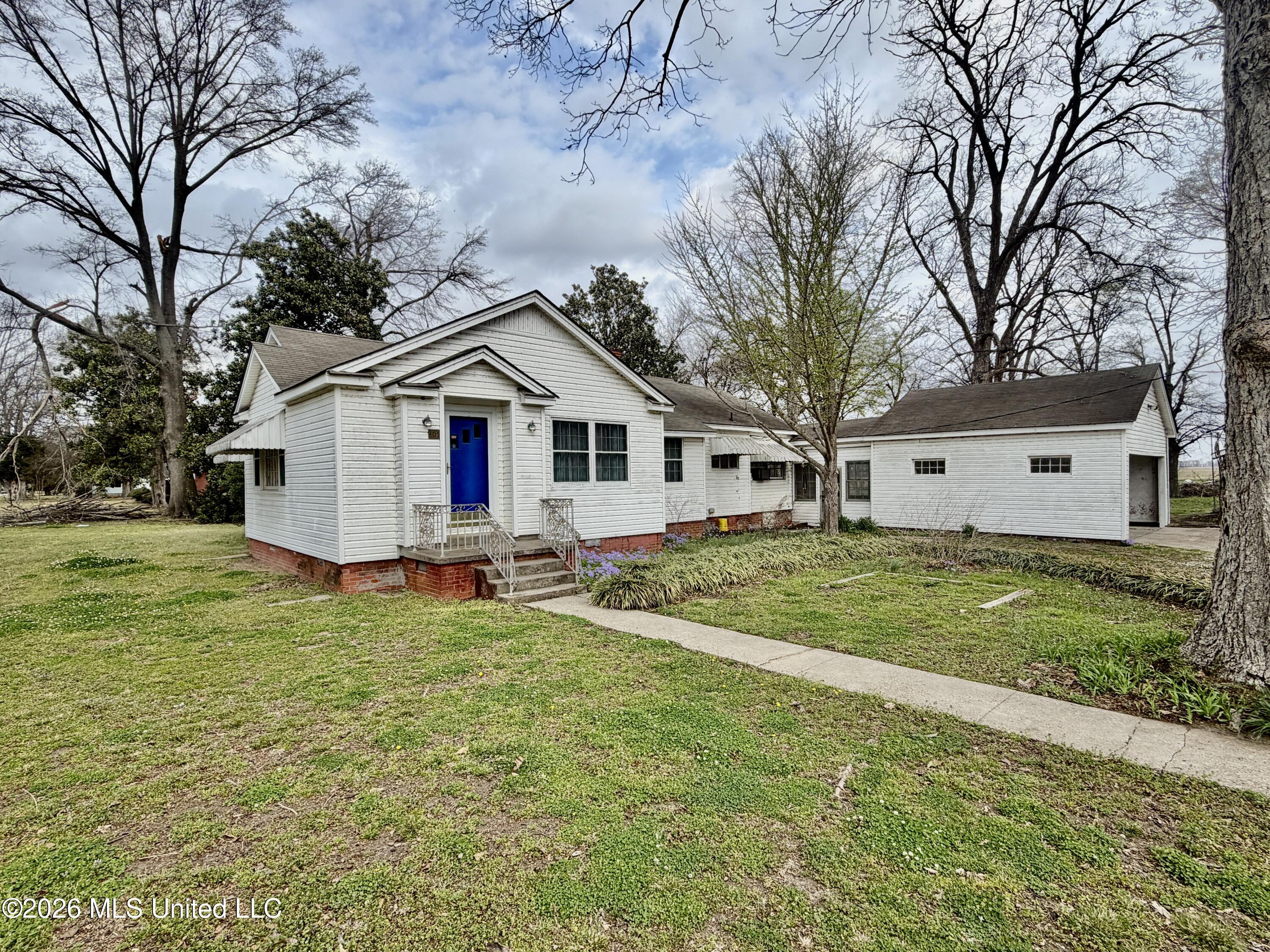 405 Preston Street Property Photo 1