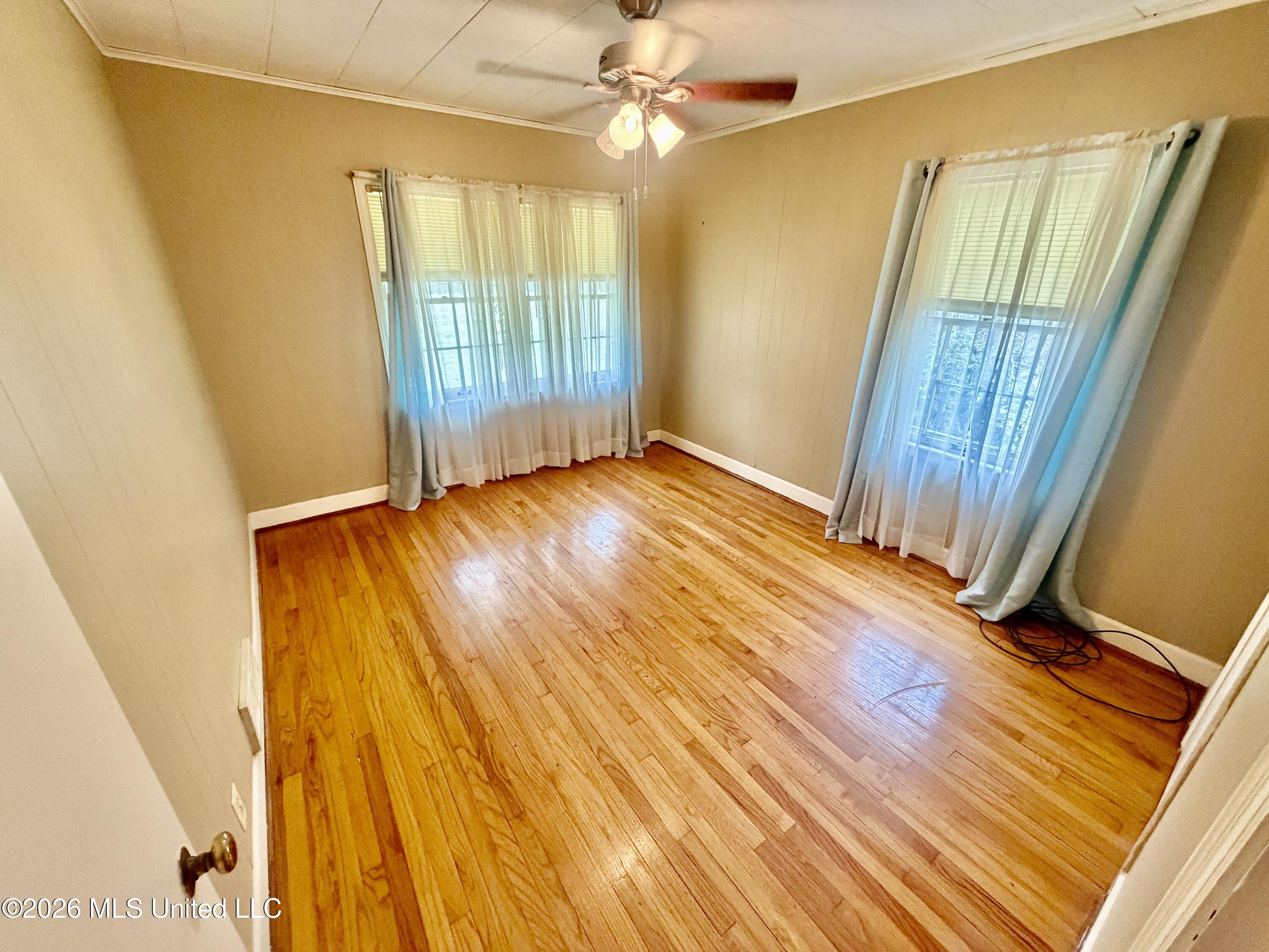 405 Preston Street Property Photo 8