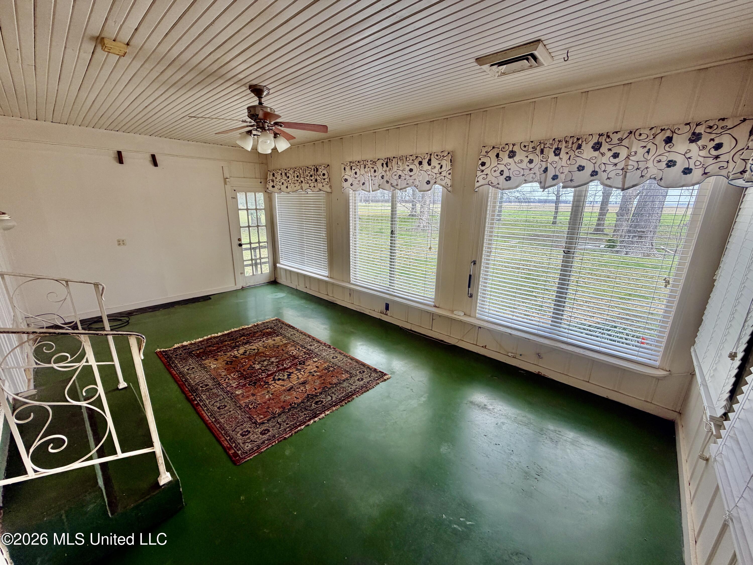 405 Preston Street Property Photo 15