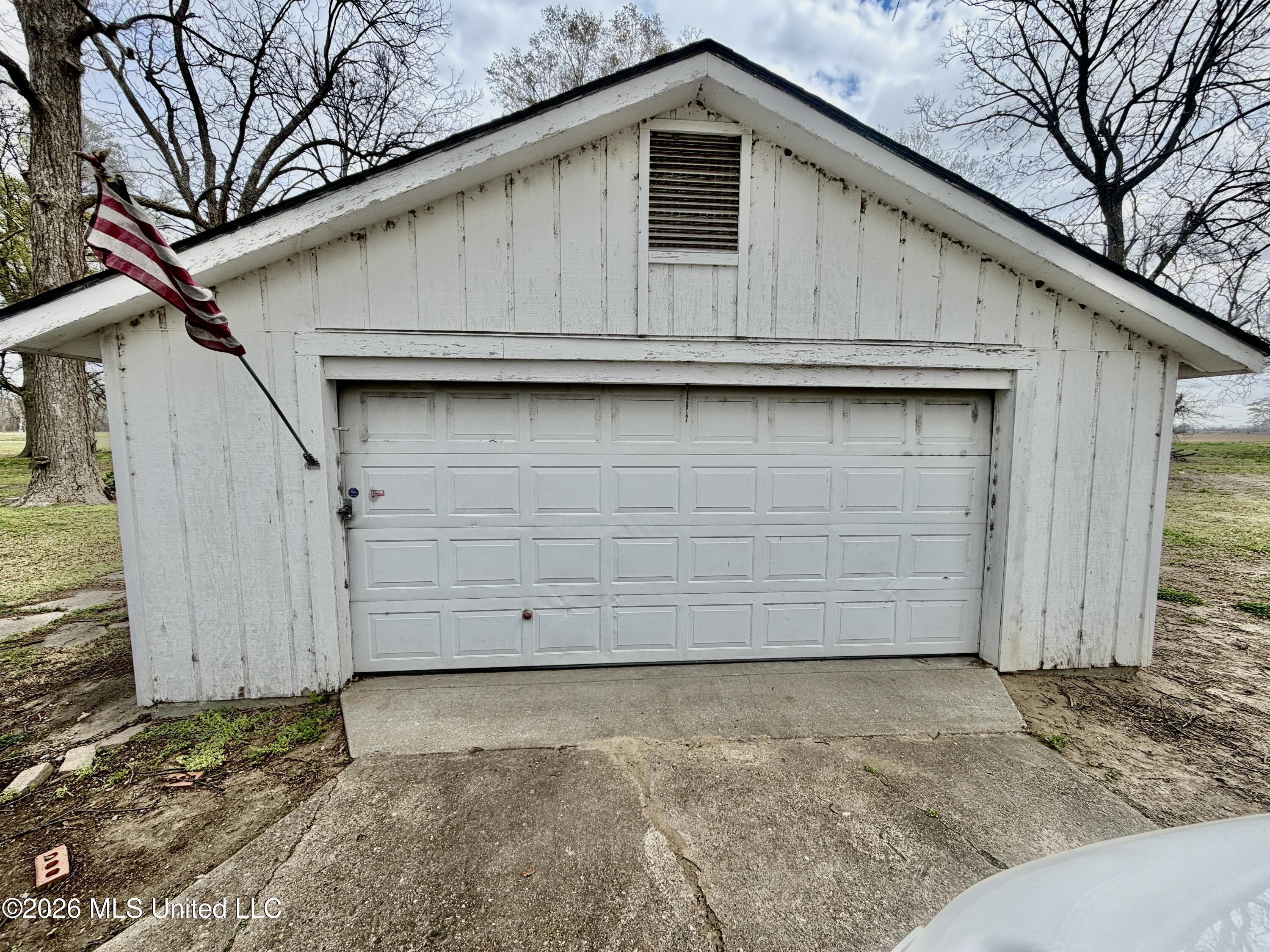 405 Preston Street Property Photo 18
