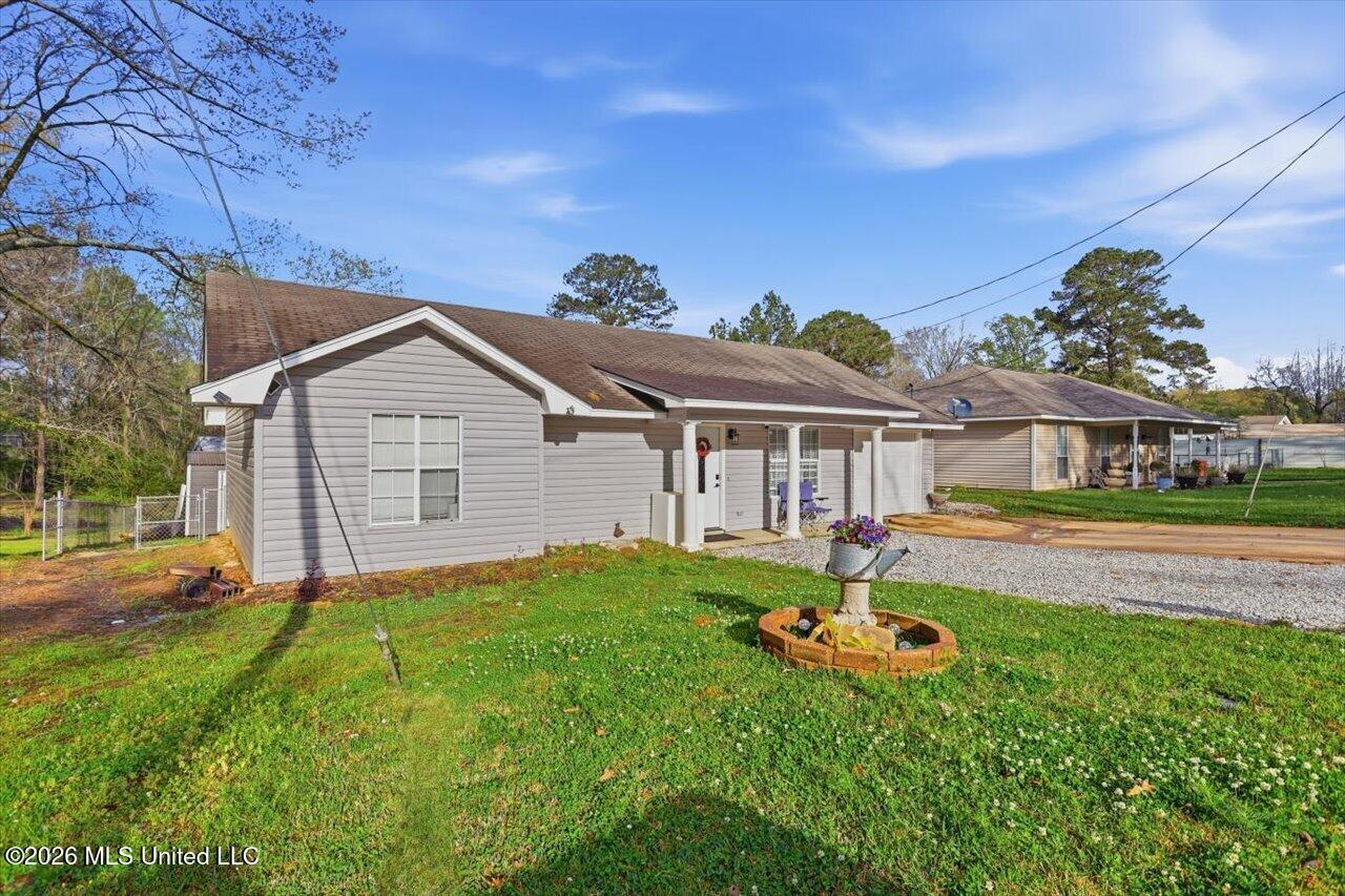 137 Short Street Property Photo 2