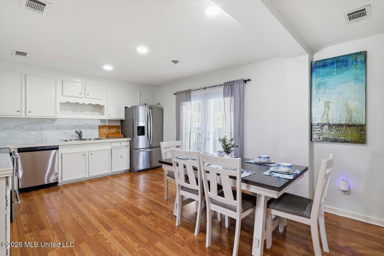 137 Short Street Property Photo 9