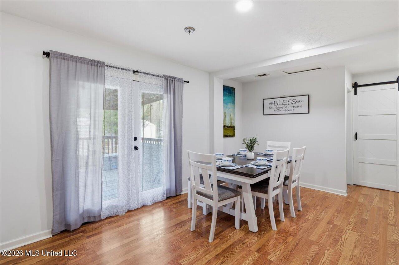 137 Short Street Property Photo 11