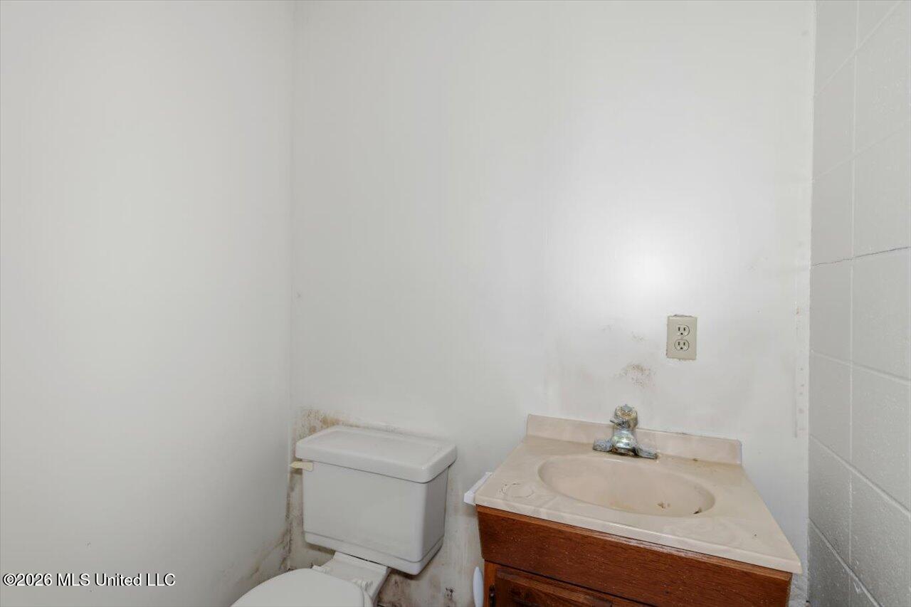 500 E Woodrow Wilson Avenue Property Photo 18