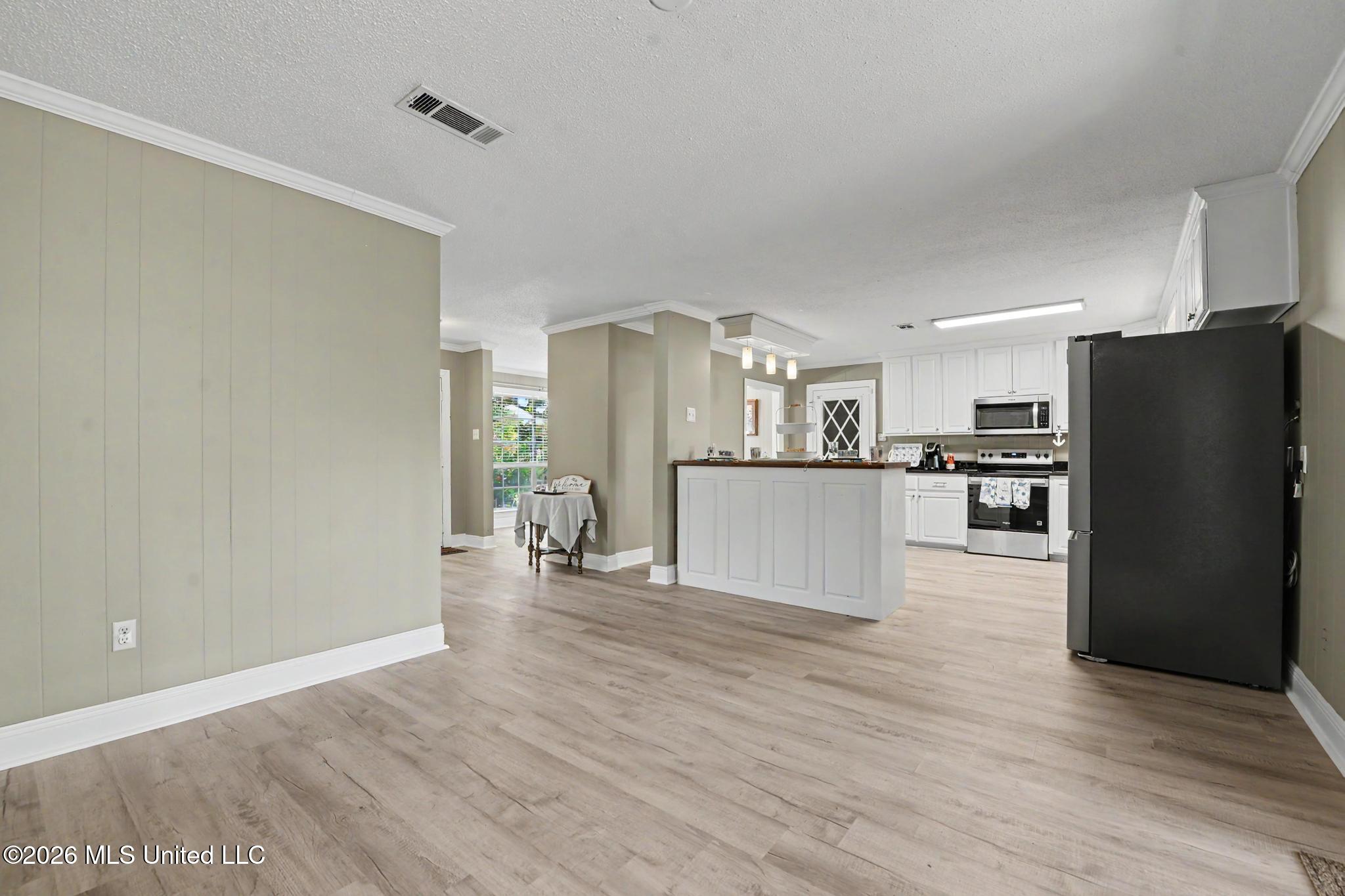1403 Churchill Drive Property Photo 10