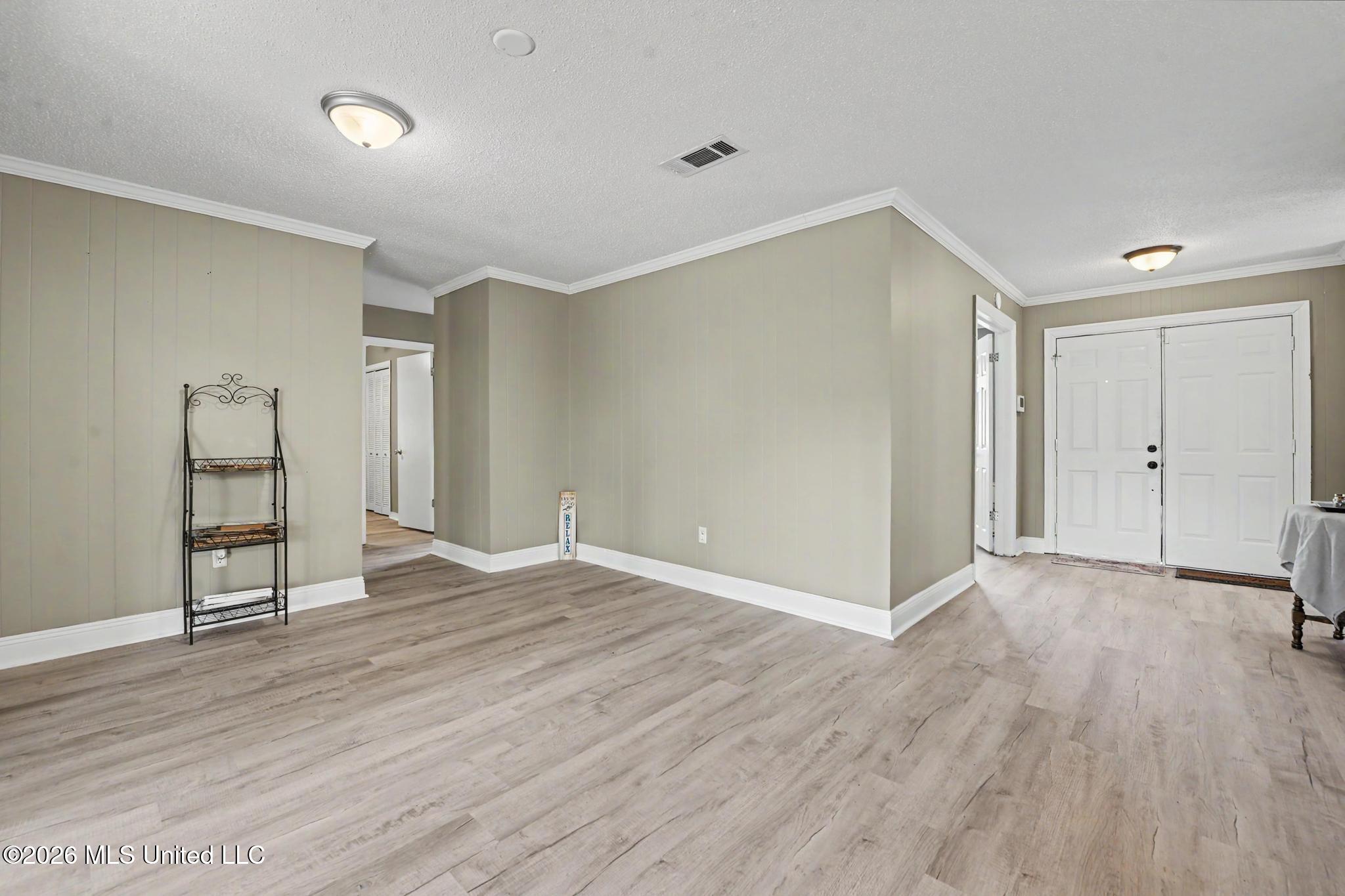 1403 Churchill Drive Property Photo 11