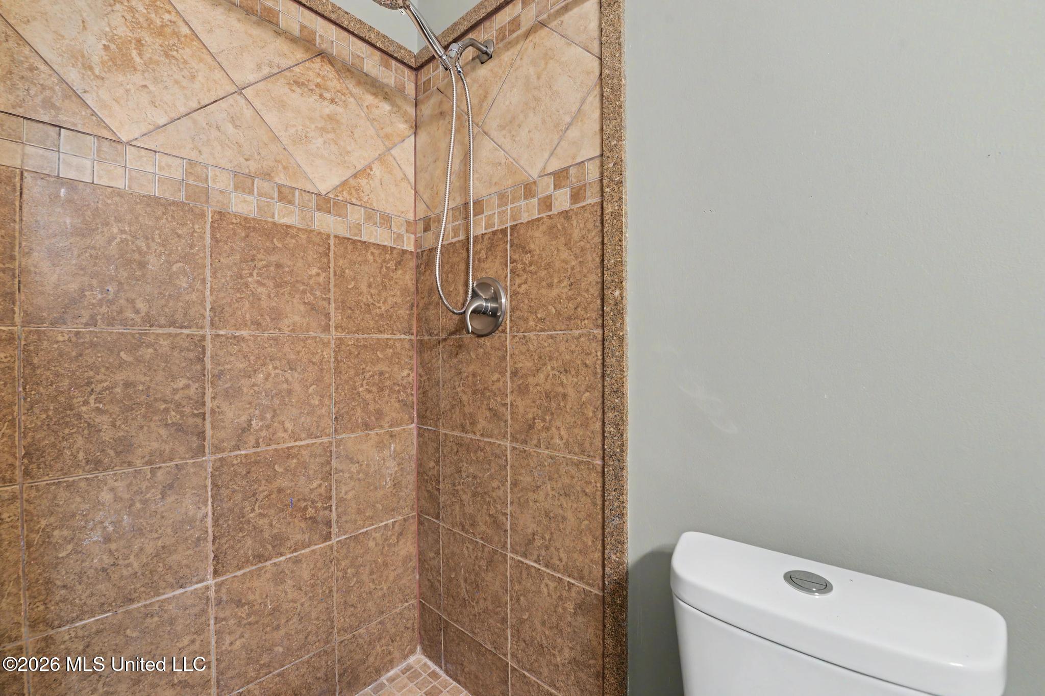 1403 Churchill Drive Property Photo 19