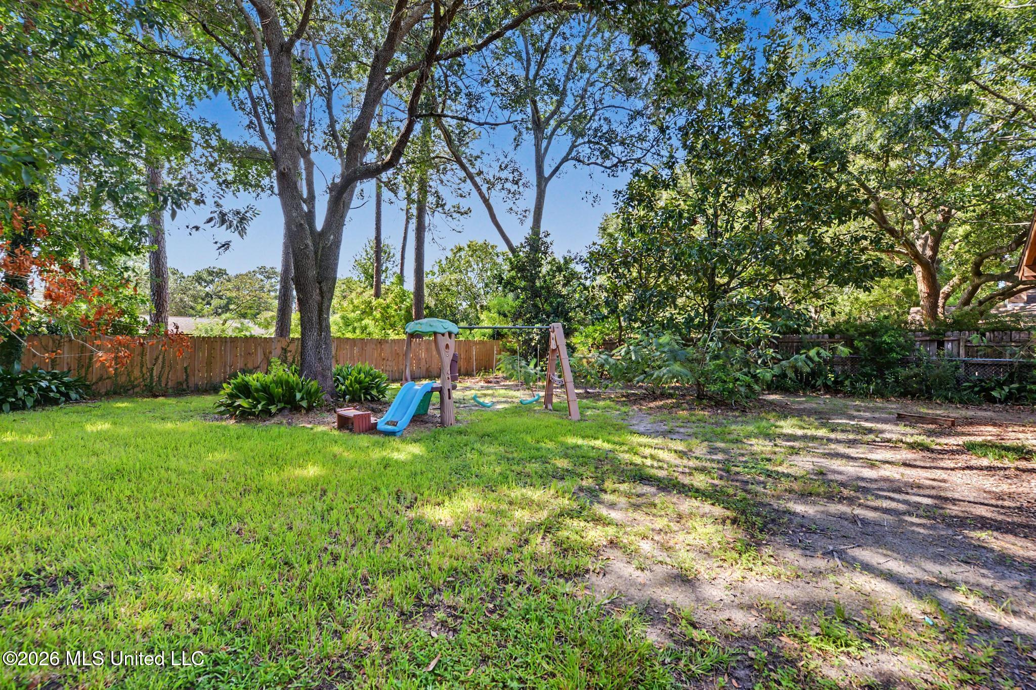 1403 Churchill Drive Property Photo 24