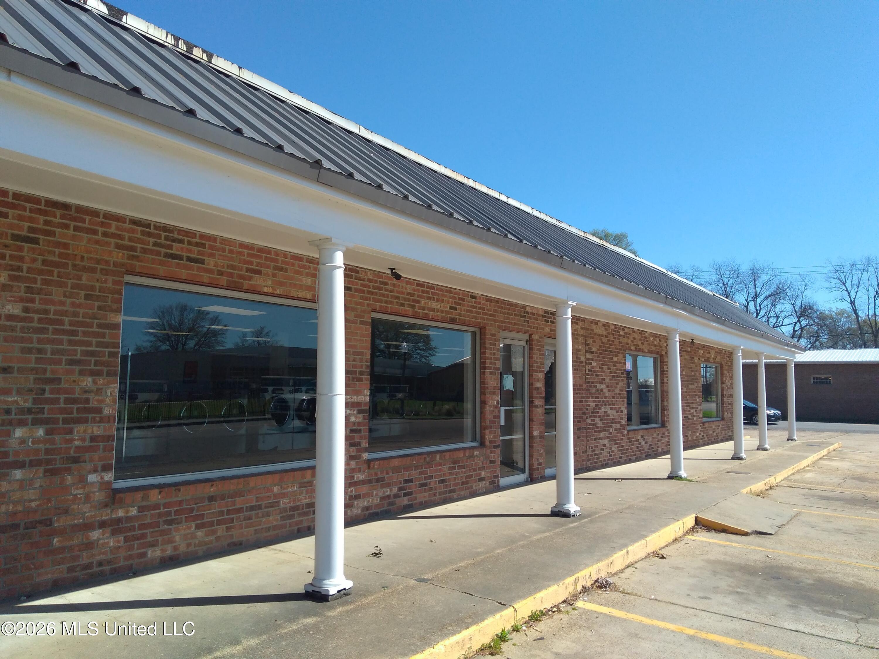 315 2nd Street Property Photo 1