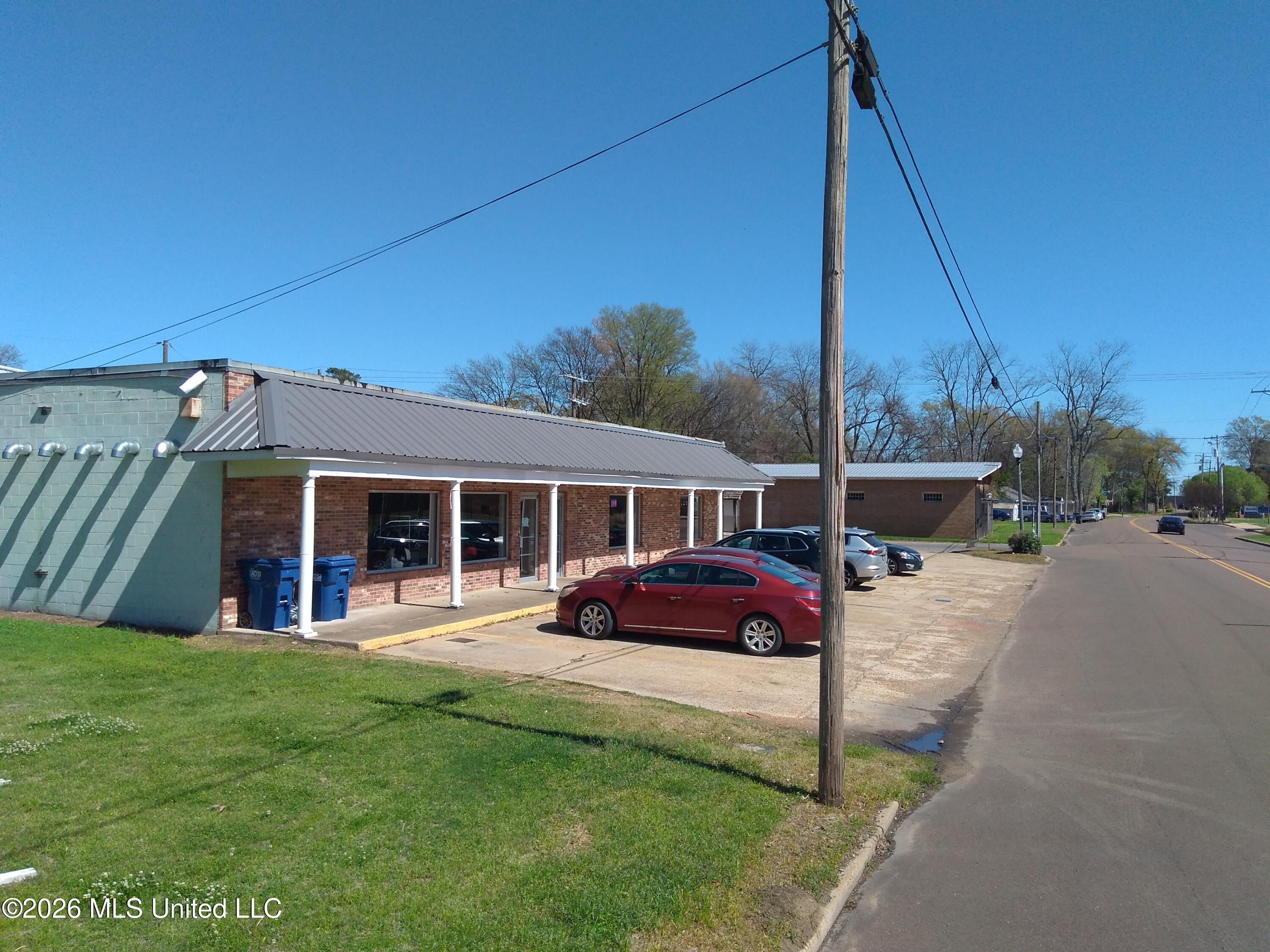 315 2nd Street Property Photo 38