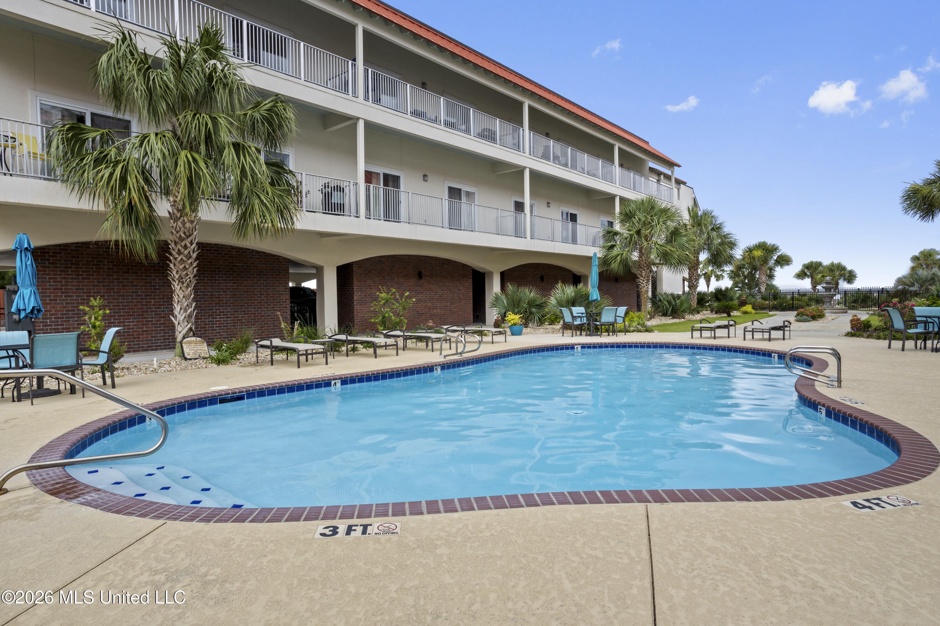 1453 E Beach Boulevard Property Photo 3