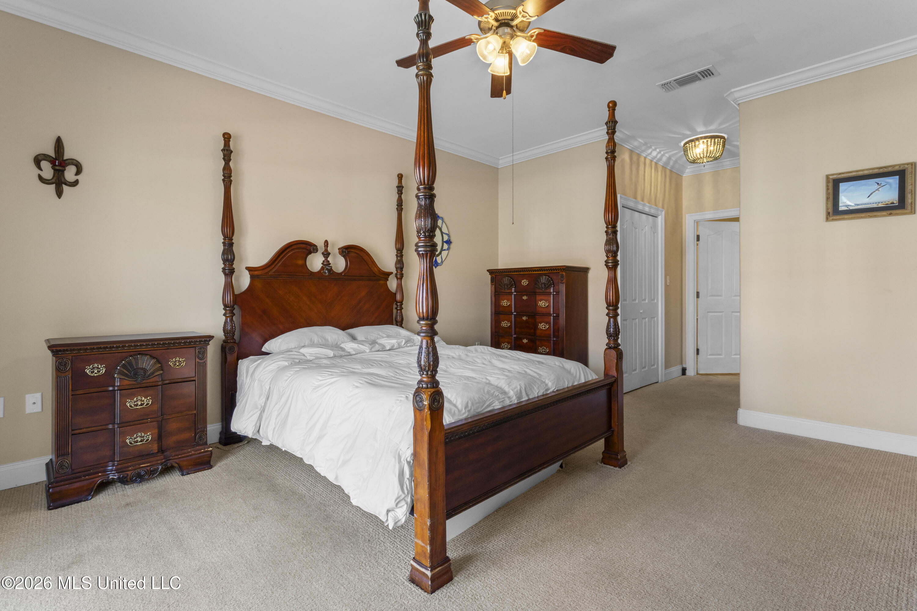 1453 E Beach Boulevard Property Photo 19