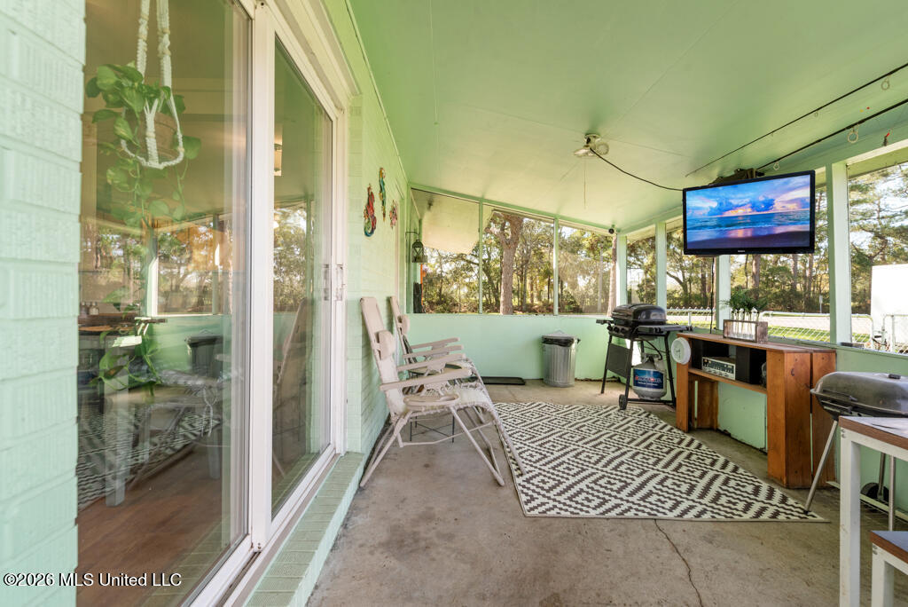 1903 Meadowbrook Street Property Photo 4