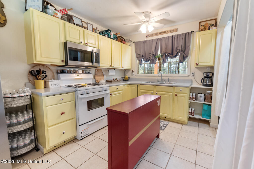 1903 Meadowbrook Street Property Photo 5