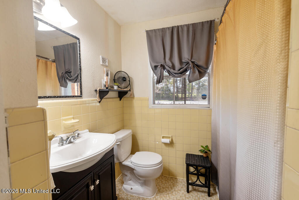 1903 Meadowbrook Street Property Photo 10