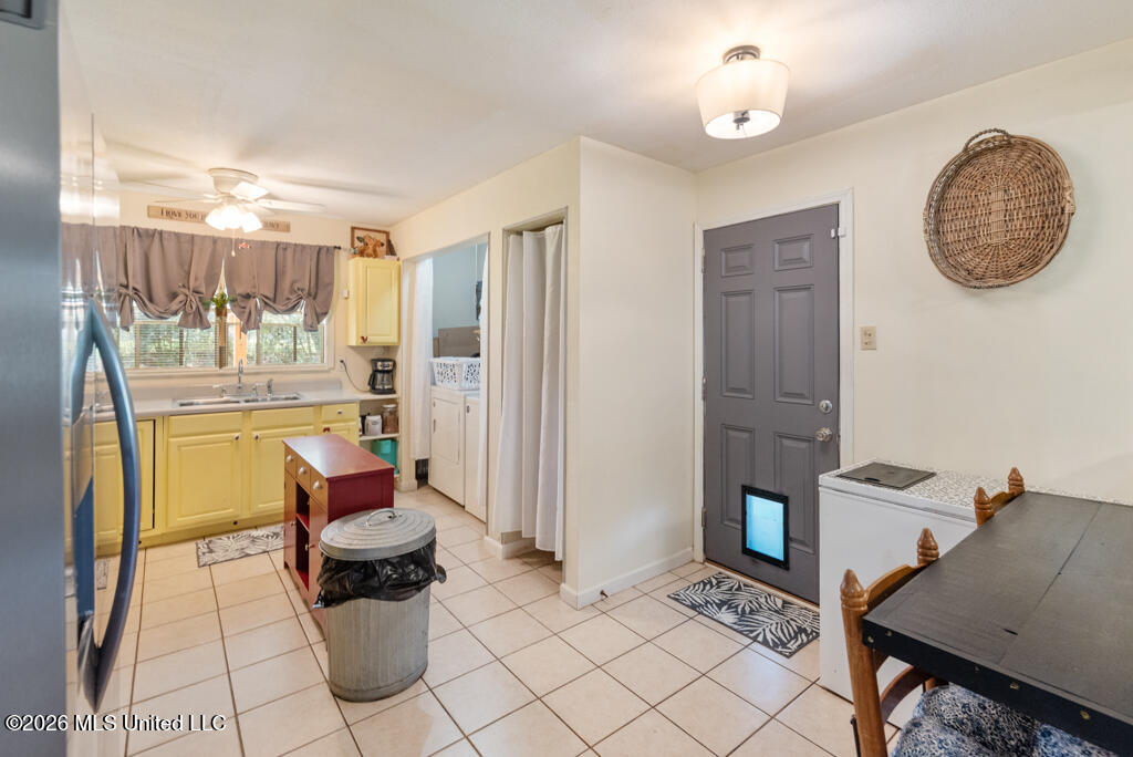 1903 Meadowbrook Street Property Photo 28