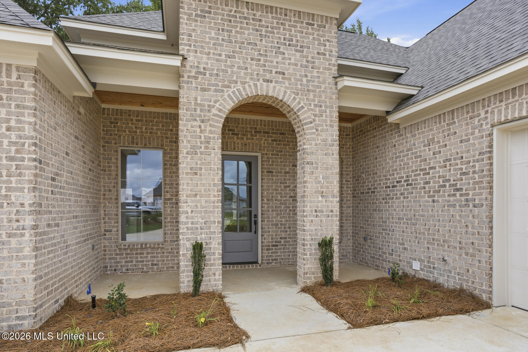 364 Aurora Circle Property Photo 2
