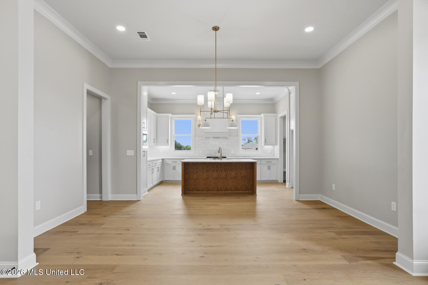 364 Aurora Circle Property Photo 6