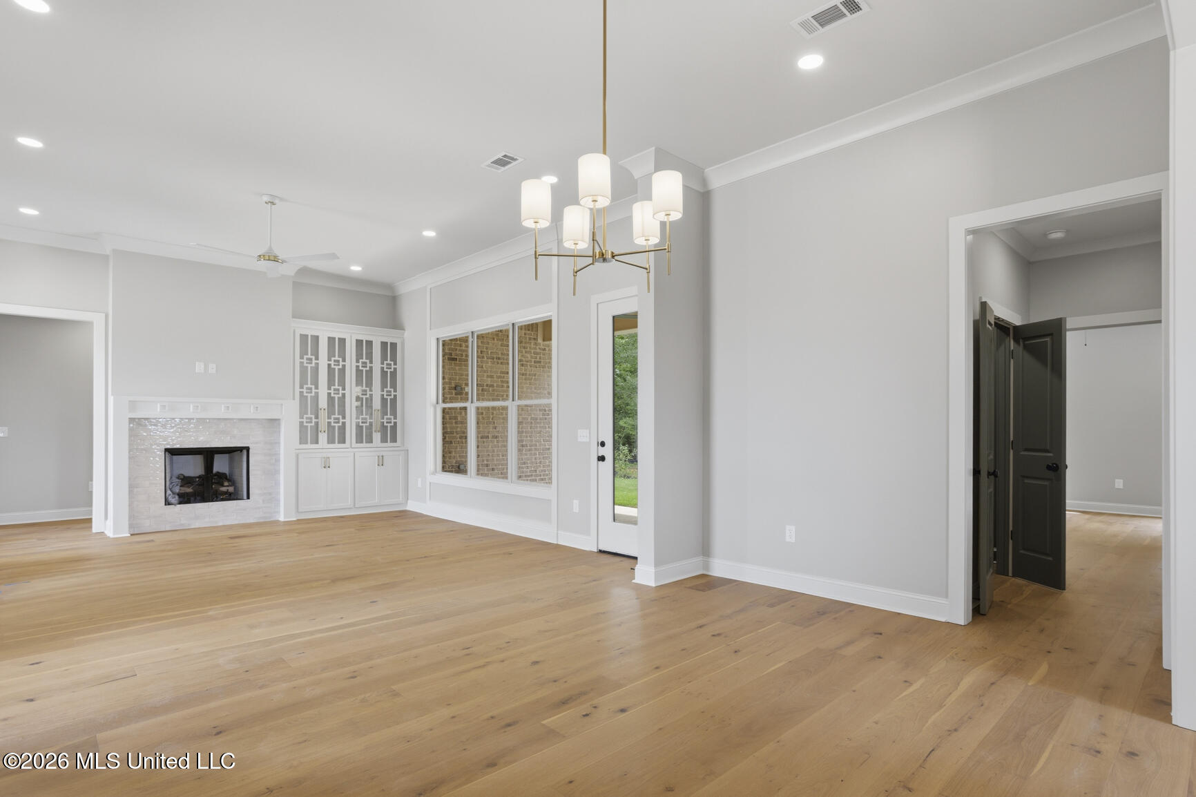 364 Aurora Circle Property Photo 8