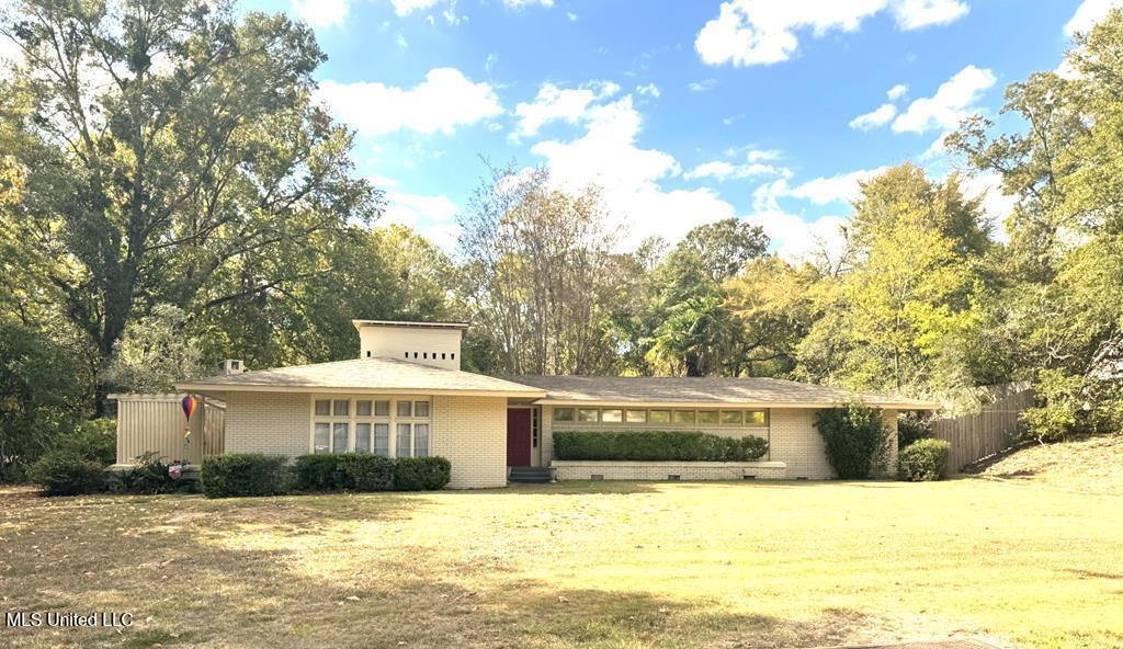 102 Dana Road Property Photo 1