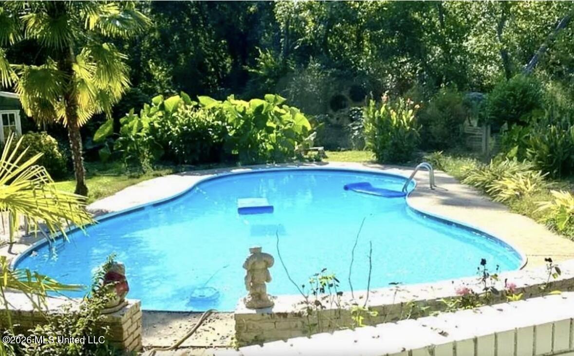 102 Dana Road Property Photo 2