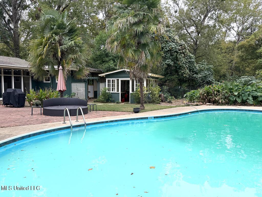 102 Dana Road Property Photo 5