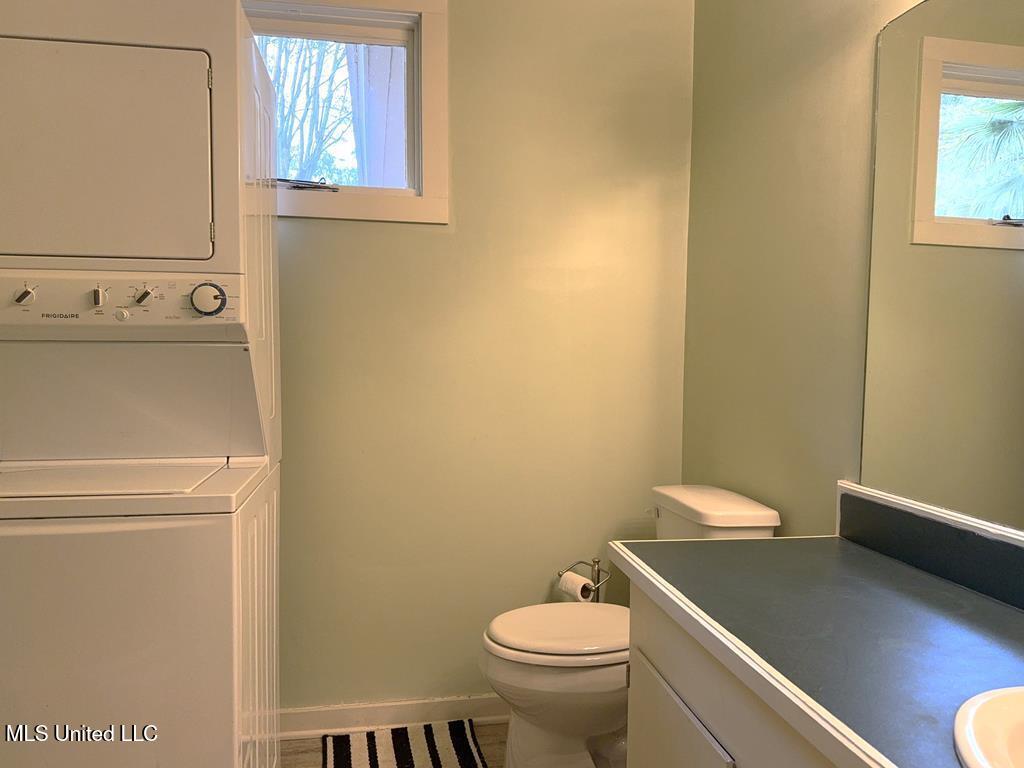 102 Dana Road Property Photo 41