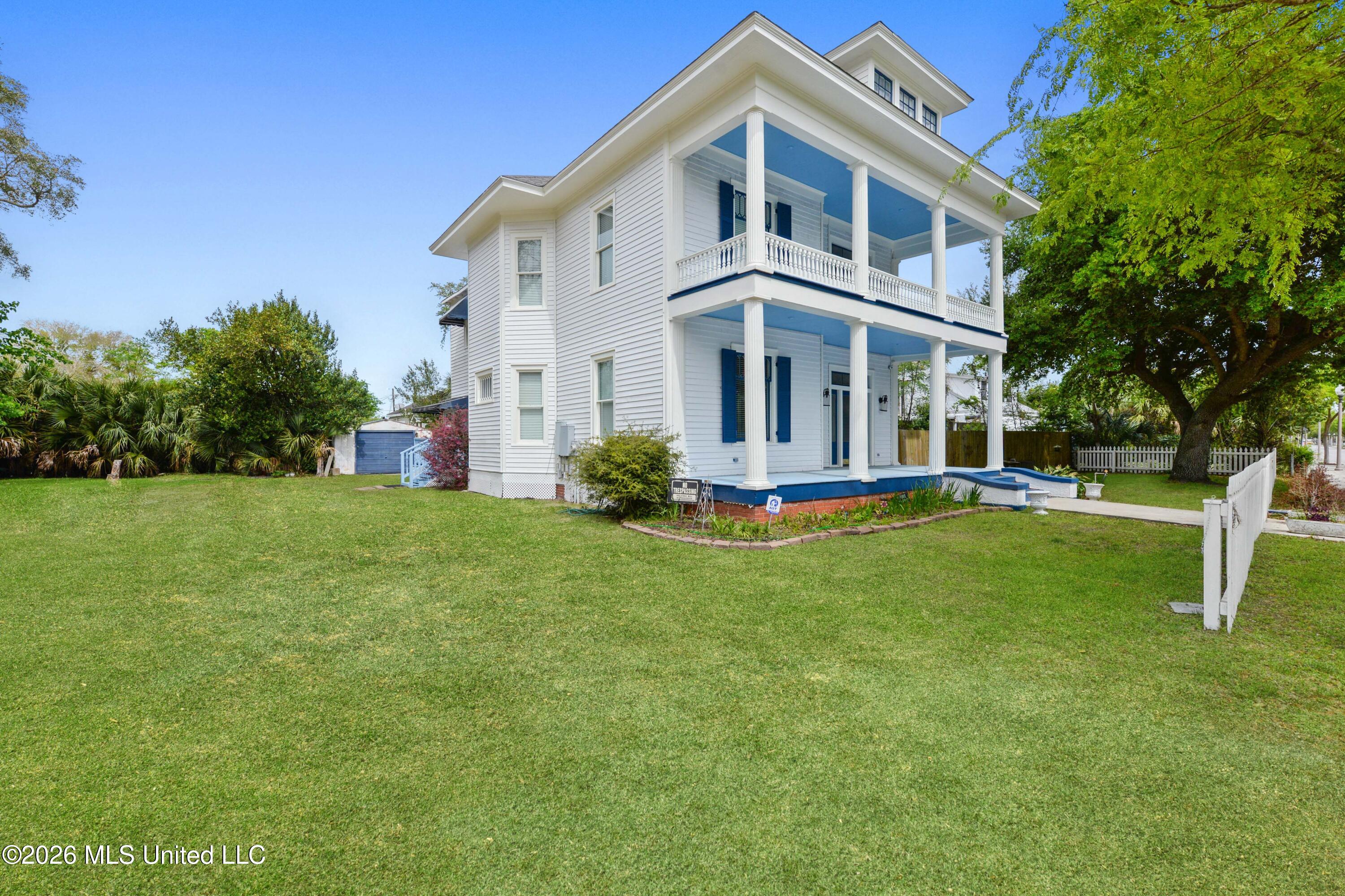 620 Howard Avenue Property Photo 2