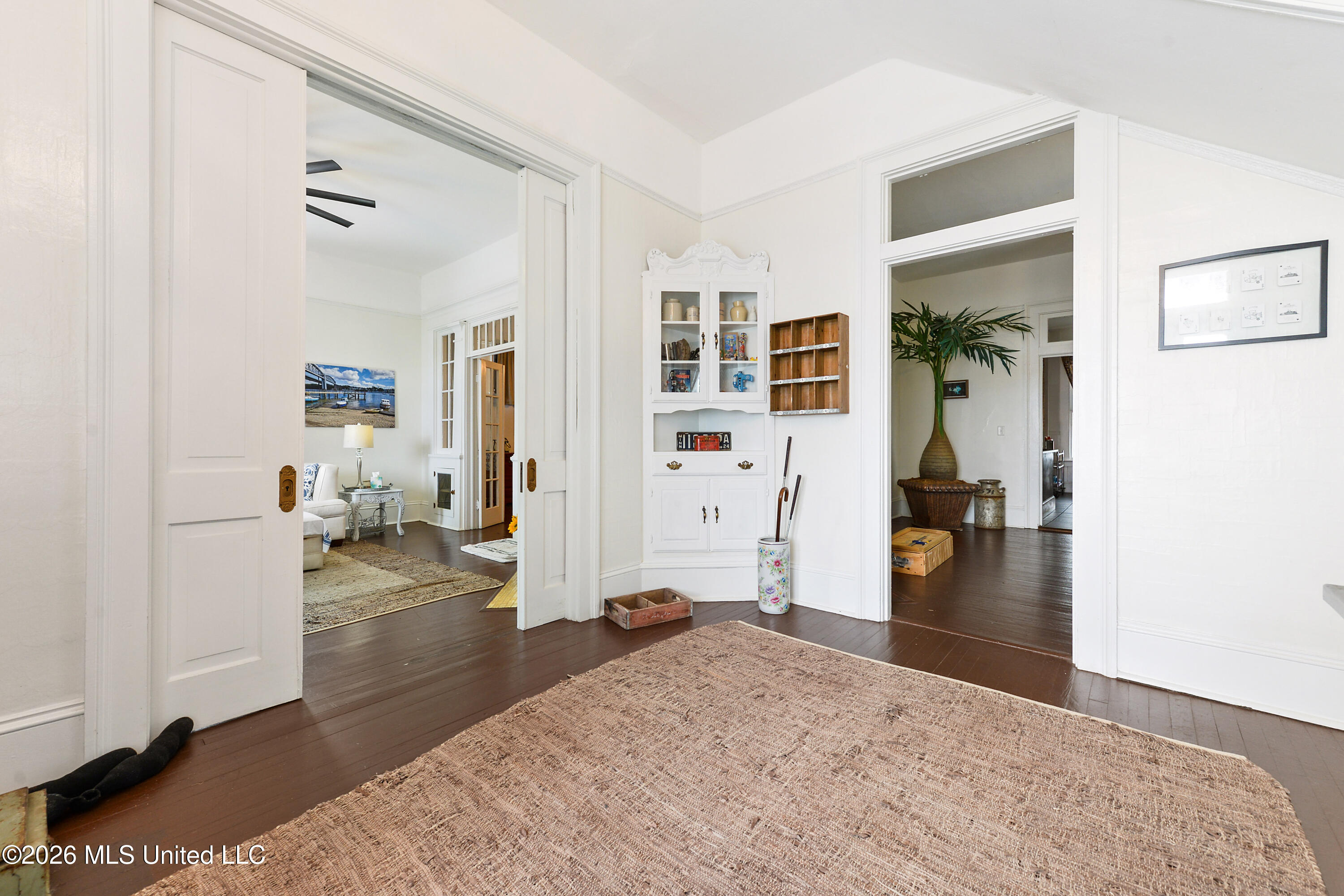 620 Howard Avenue Property Photo 5