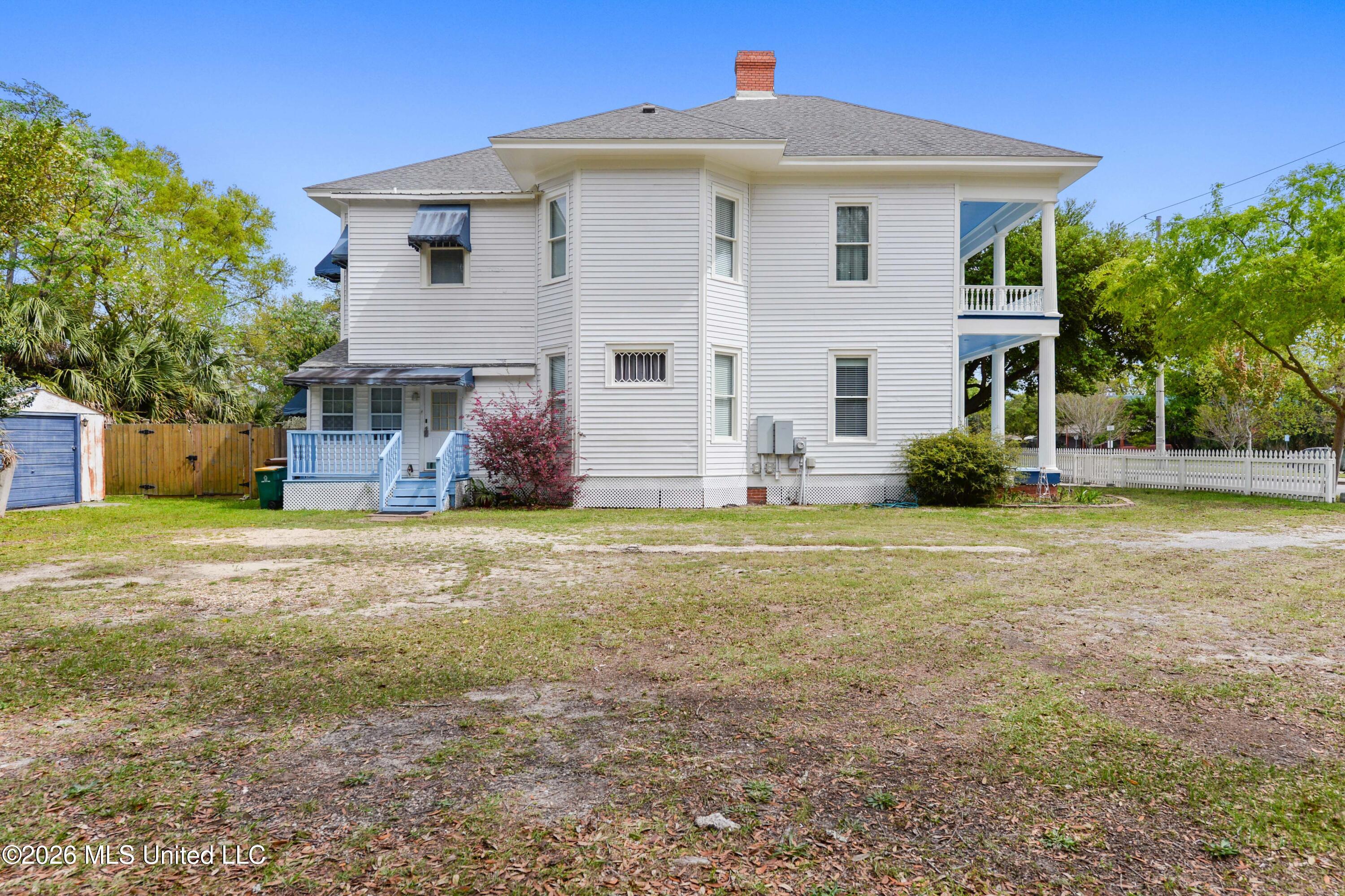 620 Howard Avenue Property Photo 31