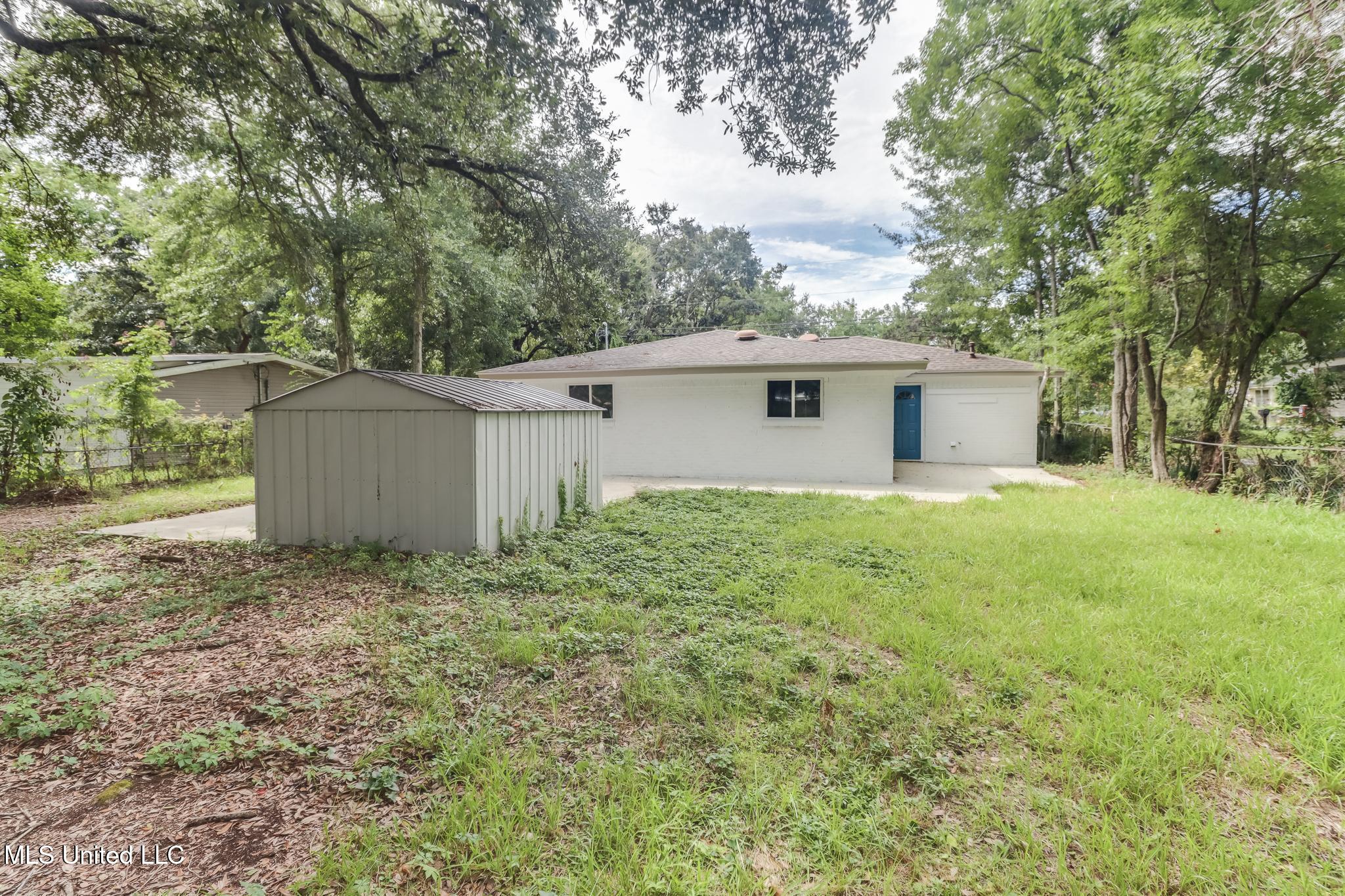 511 E Old Pass Road Property Photo 20