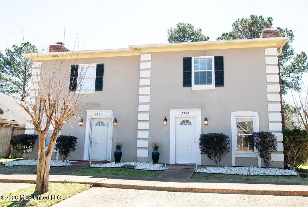 2443 River Oaks Boulevard Property Photo 1