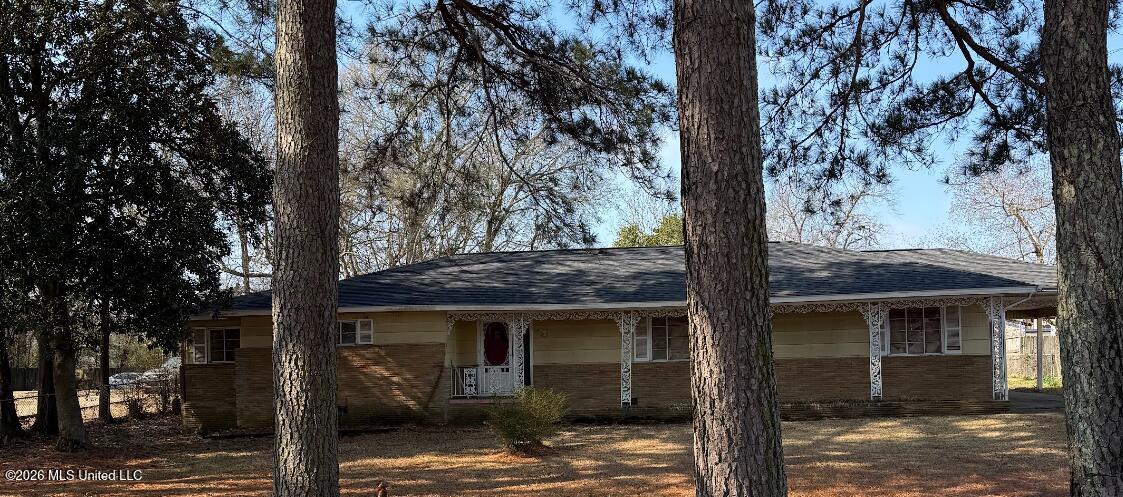 4407 Sunset Drive Property Photo 1