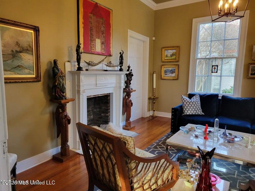 708 Orleans Street Property Photo 8