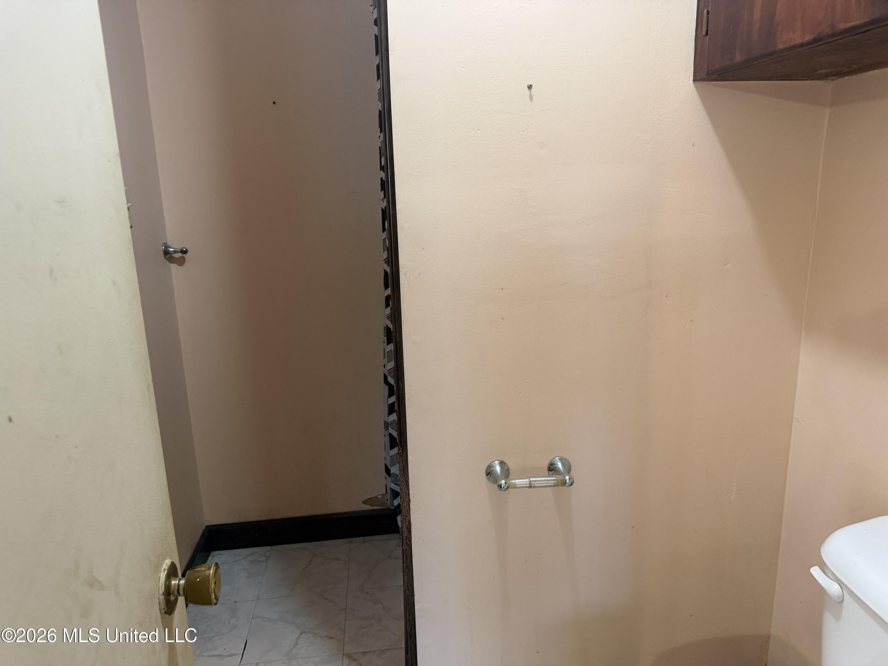 11 Knotts Road Property Photo 9