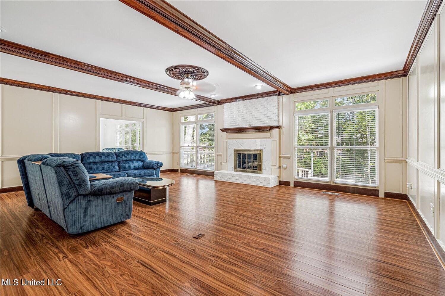 1590 Epping Forest Drive Property Photo 15