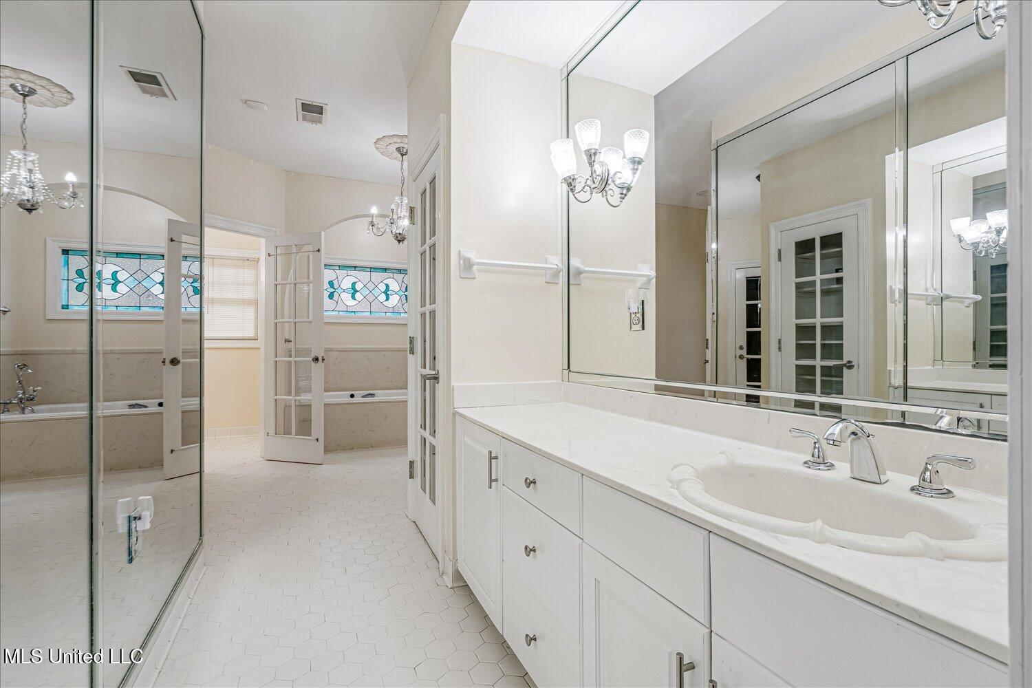 1590 Epping Forest Drive Property Photo 22