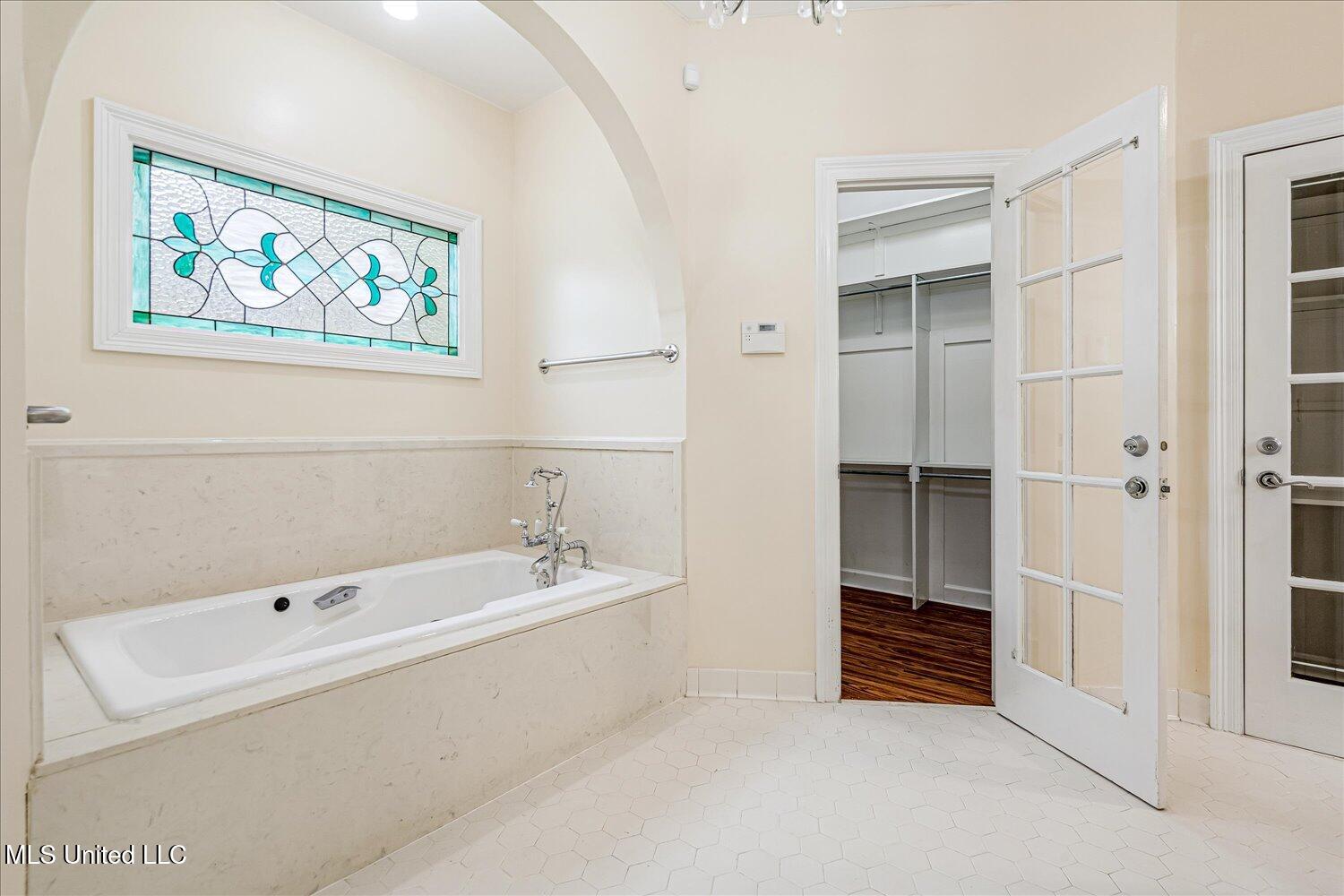 1590 Epping Forest Drive Property Photo 23