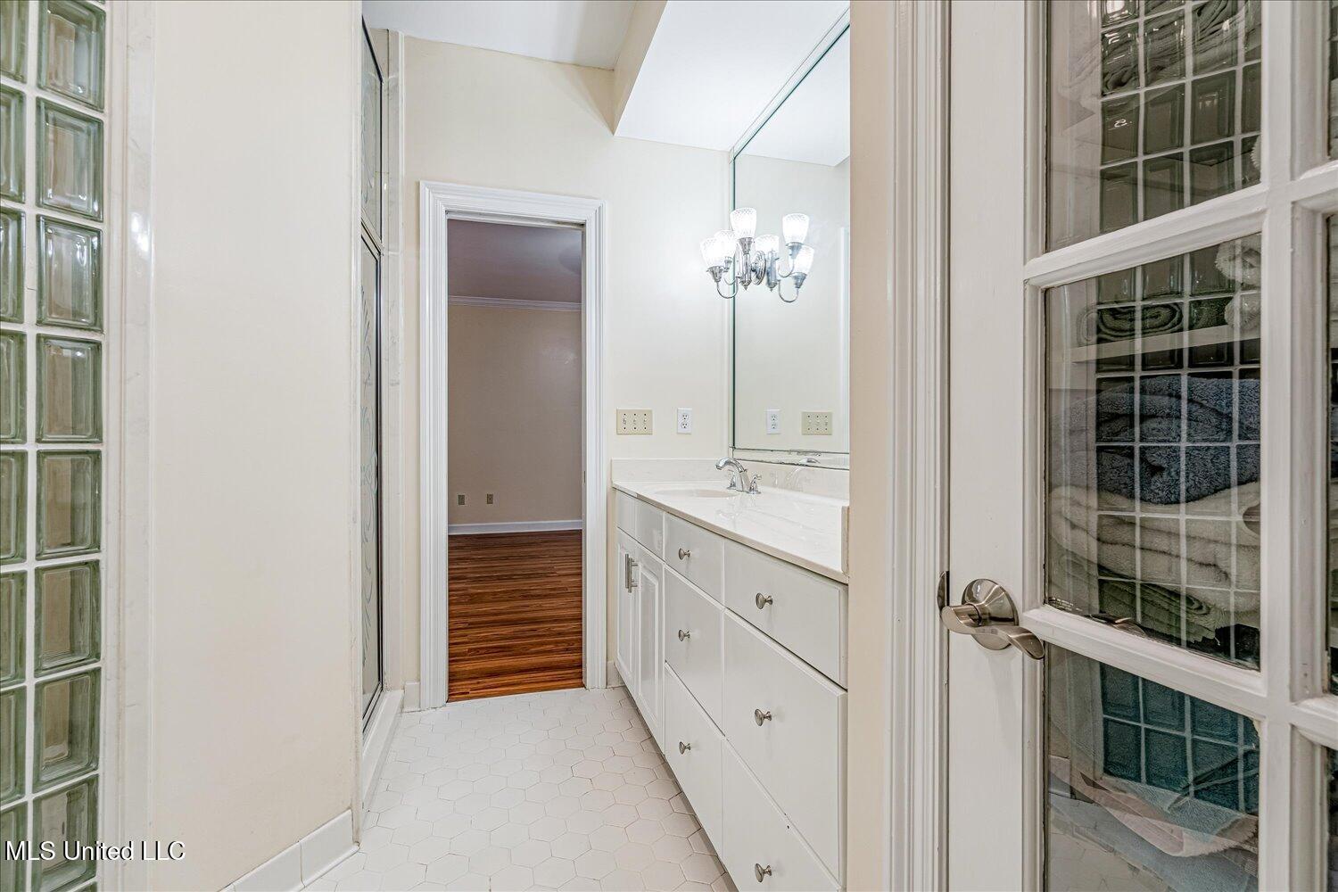 1590 Epping Forest Drive Property Photo 24