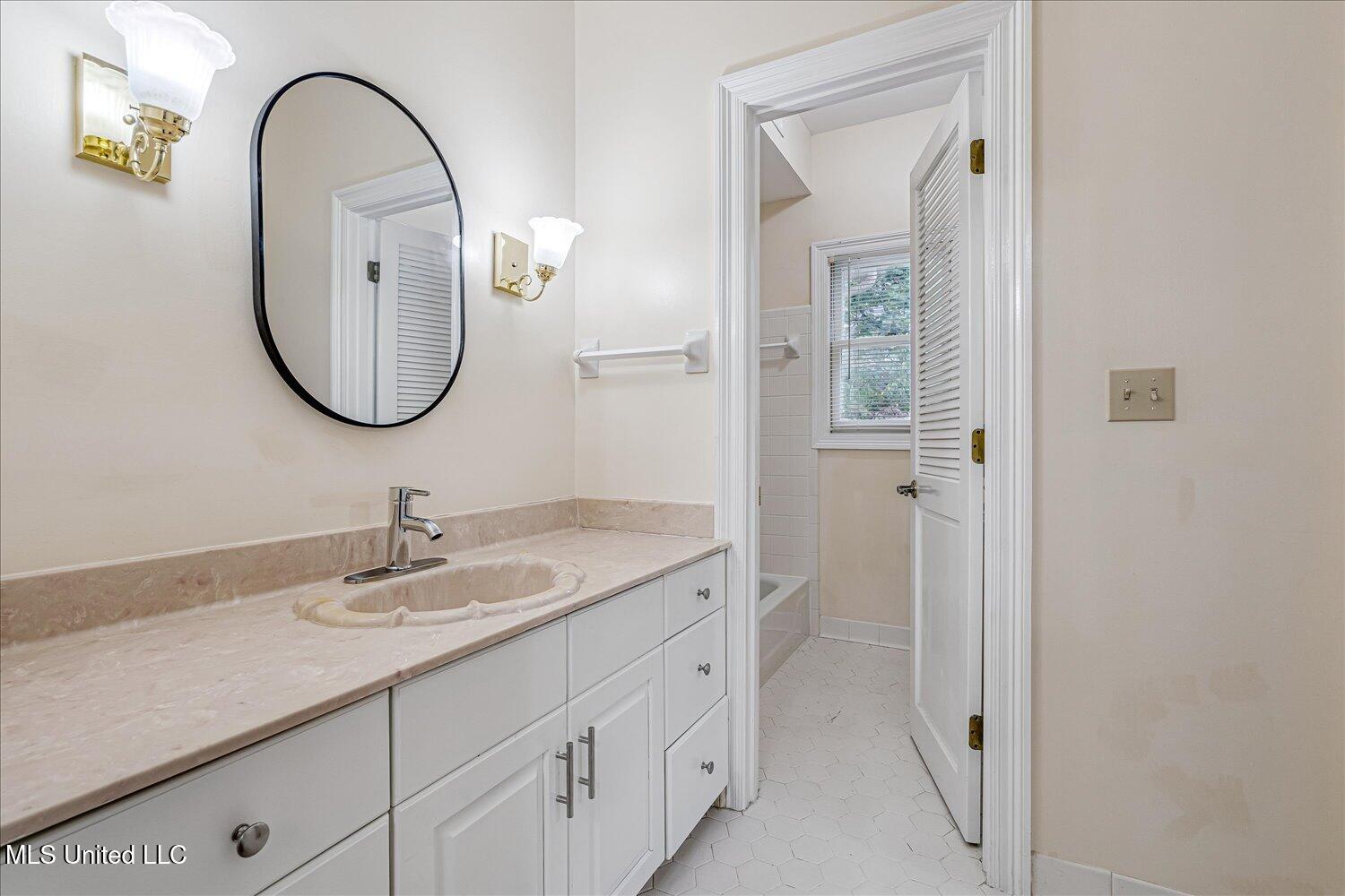 1590 Epping Forest Drive Property Photo 27