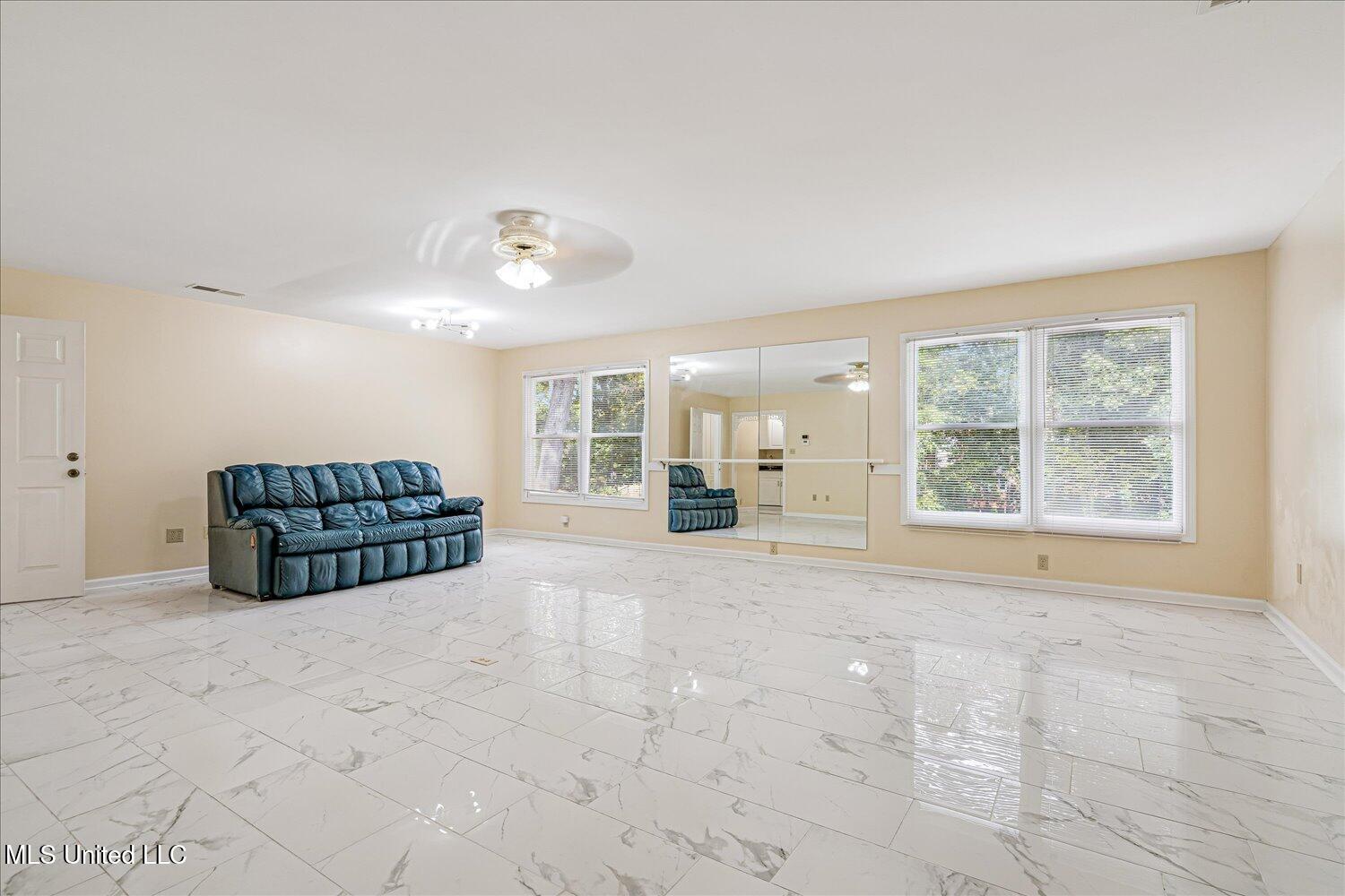 1590 Epping Forest Drive Property Photo 30