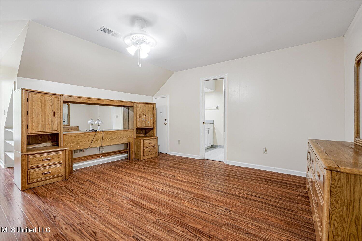 1590 Epping Forest Drive Property Photo 32